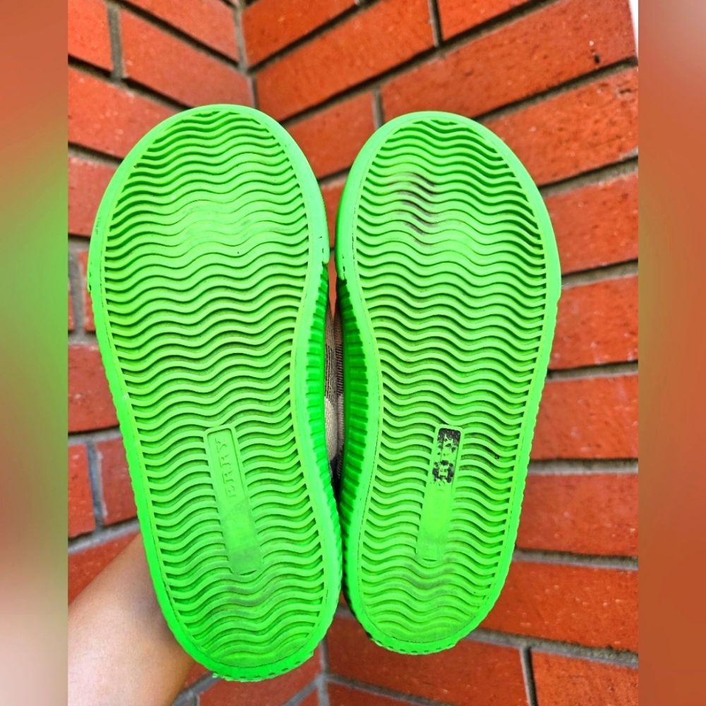 Burberry Kids Checked Trainers Beige Vintage green sole Size EU32 - Picture 11 of 12